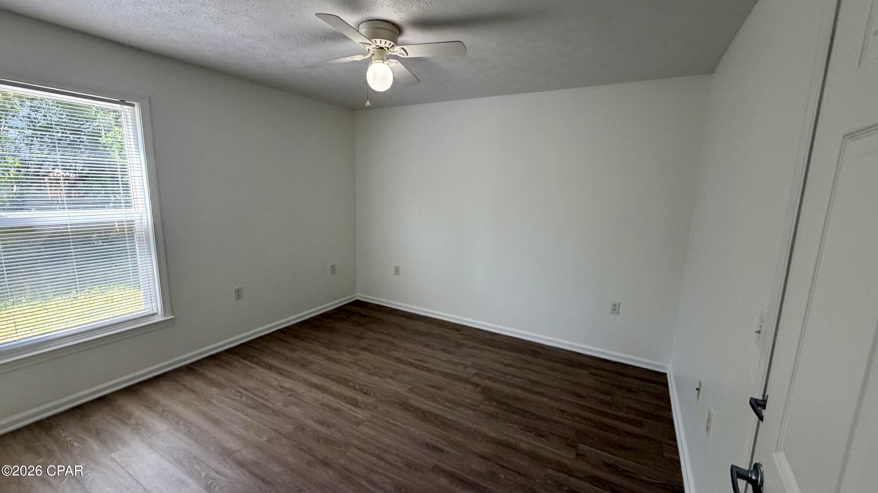 Image 14 For 9117 Laird Street 9127