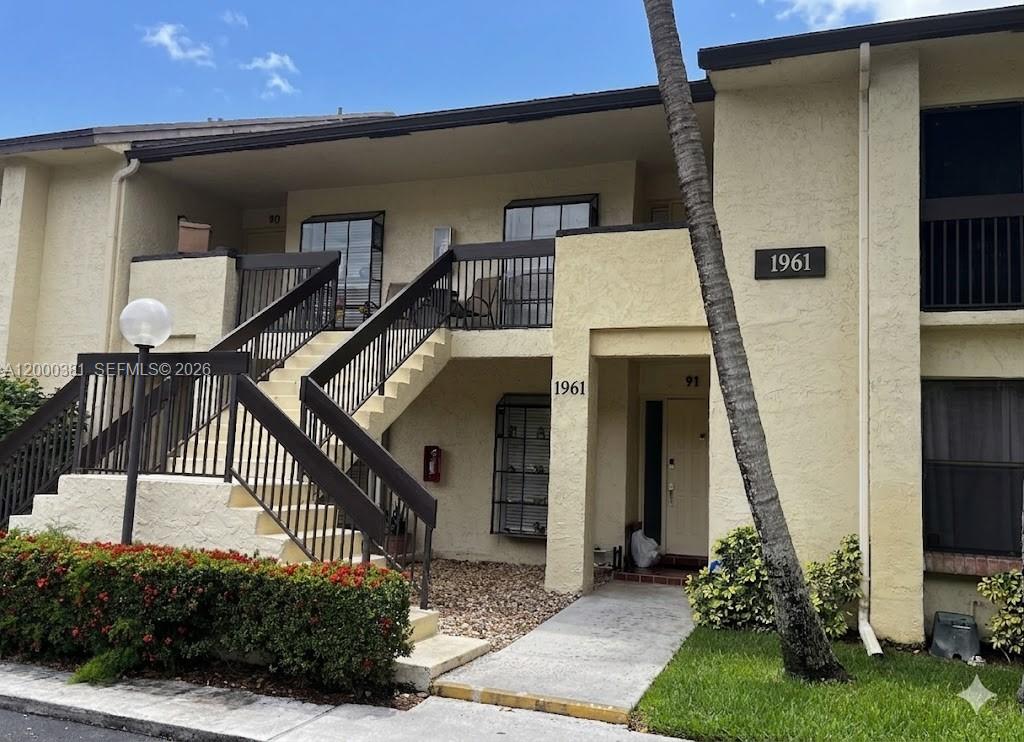 Meadowridge East Condo