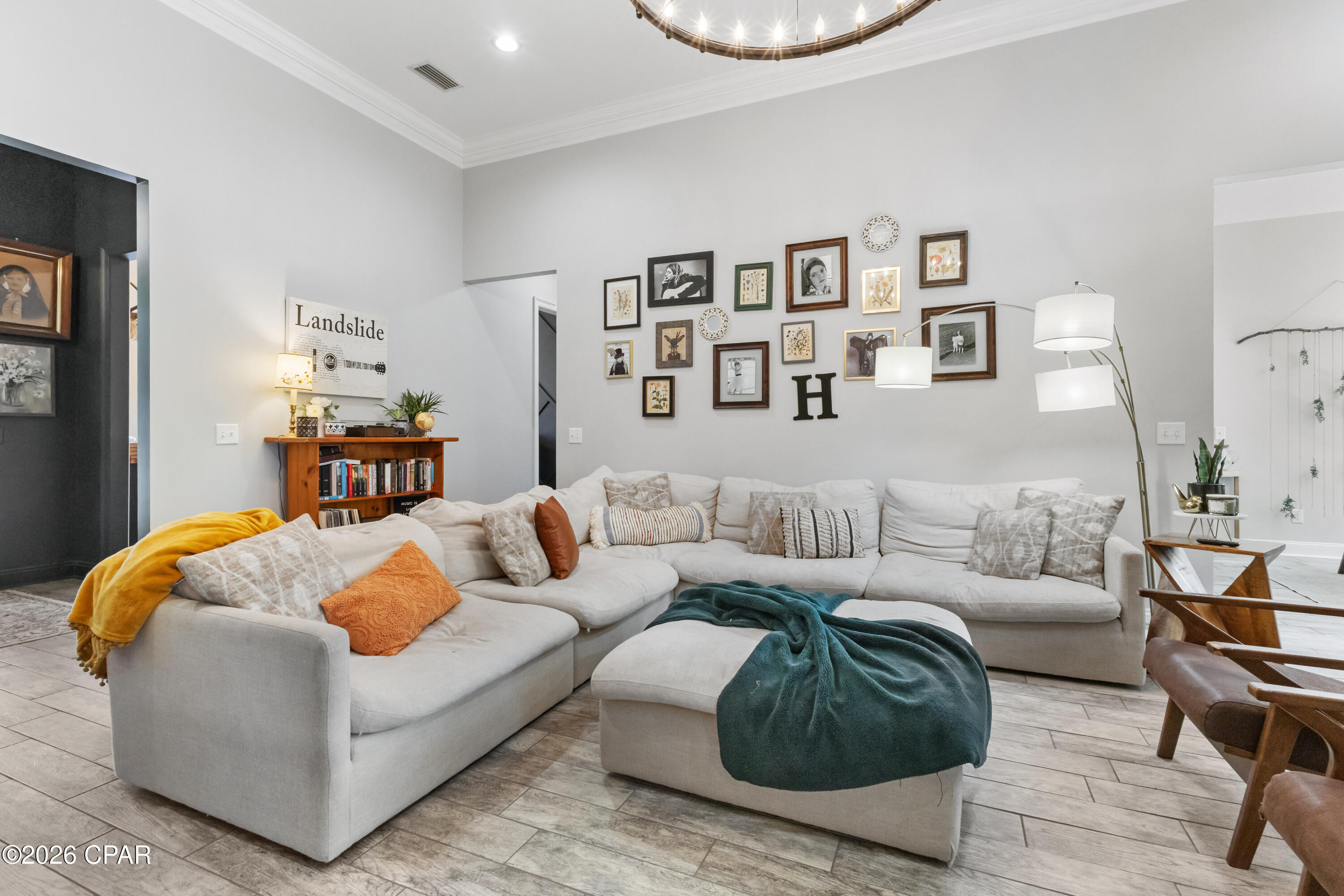 Image 11 For 3308 Country Club Drive