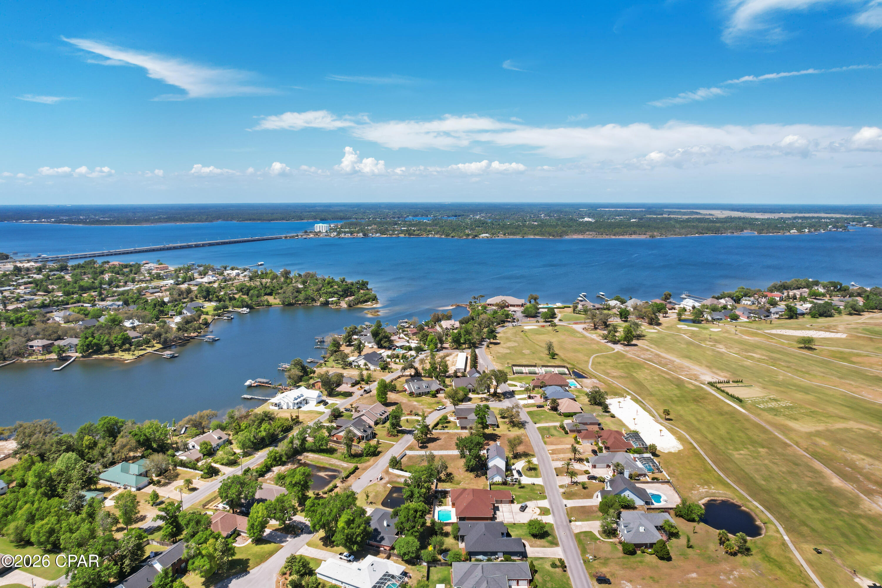 Listing photo id 25 for 3308 Country Club Drive