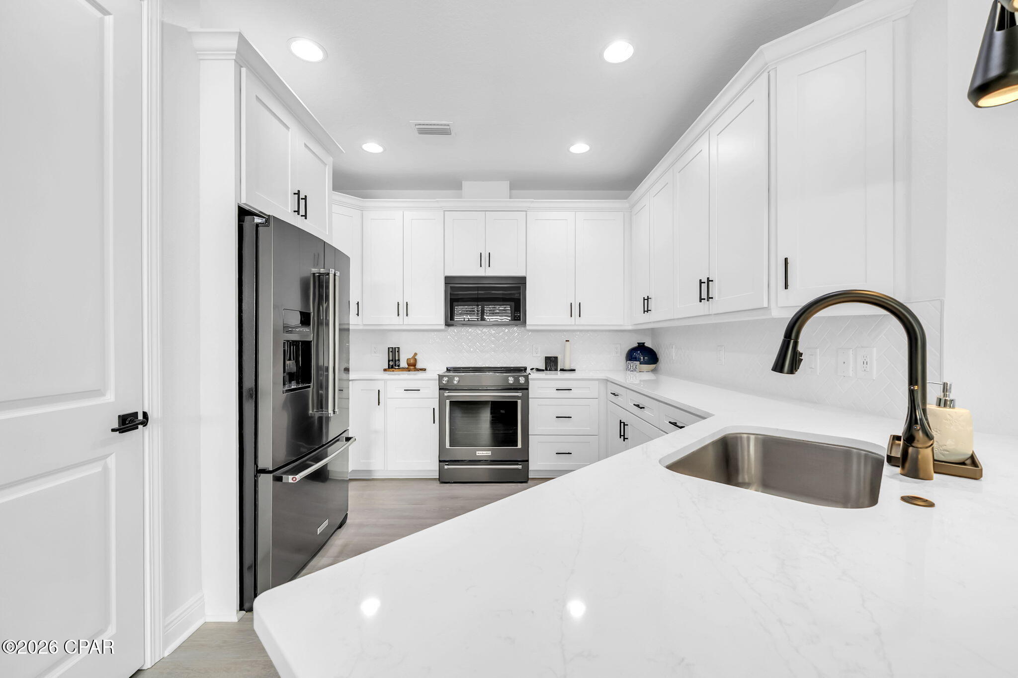 9323 Cool Breeze Drive, Panama City Beach, FL 32413 thumbnail, photo 20 of 91