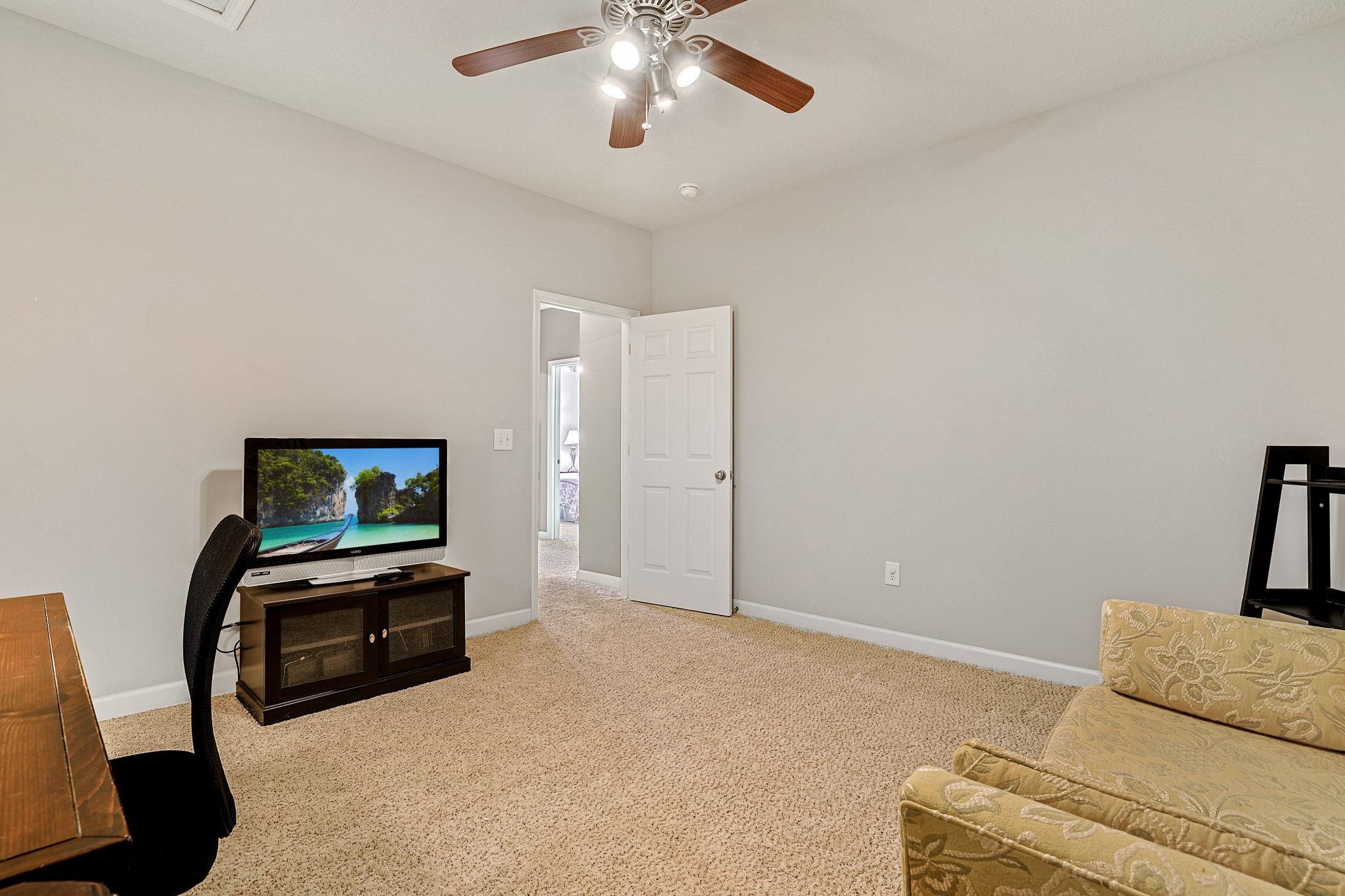 2609624 | Photo 31