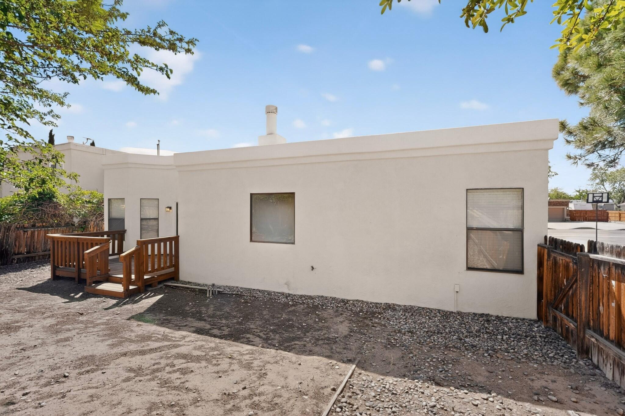 Photo 13 — 7104 Primrose Drive NW