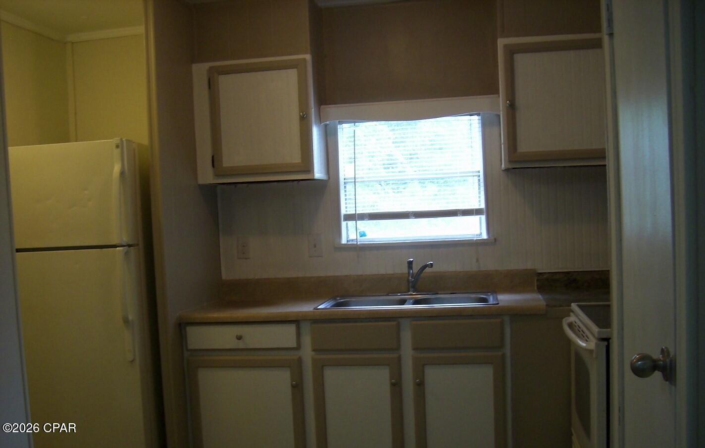 Image 5 For 2408 Dorothy Avenue B