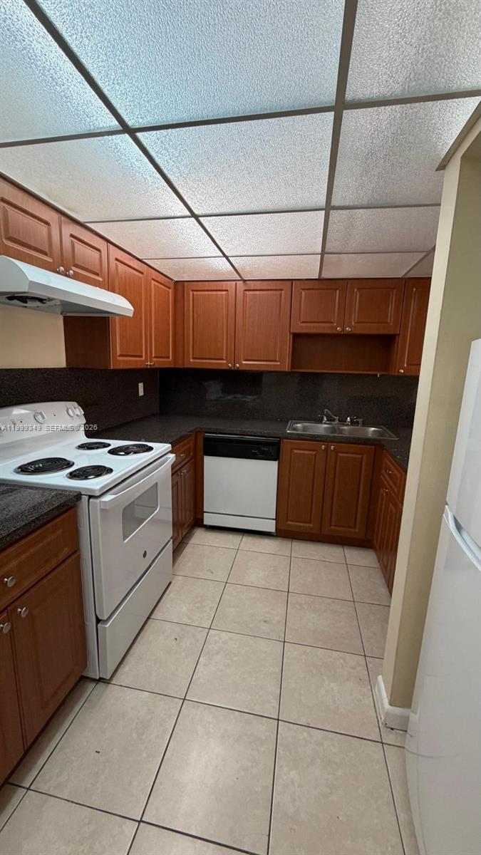 Coral Gate West Condo