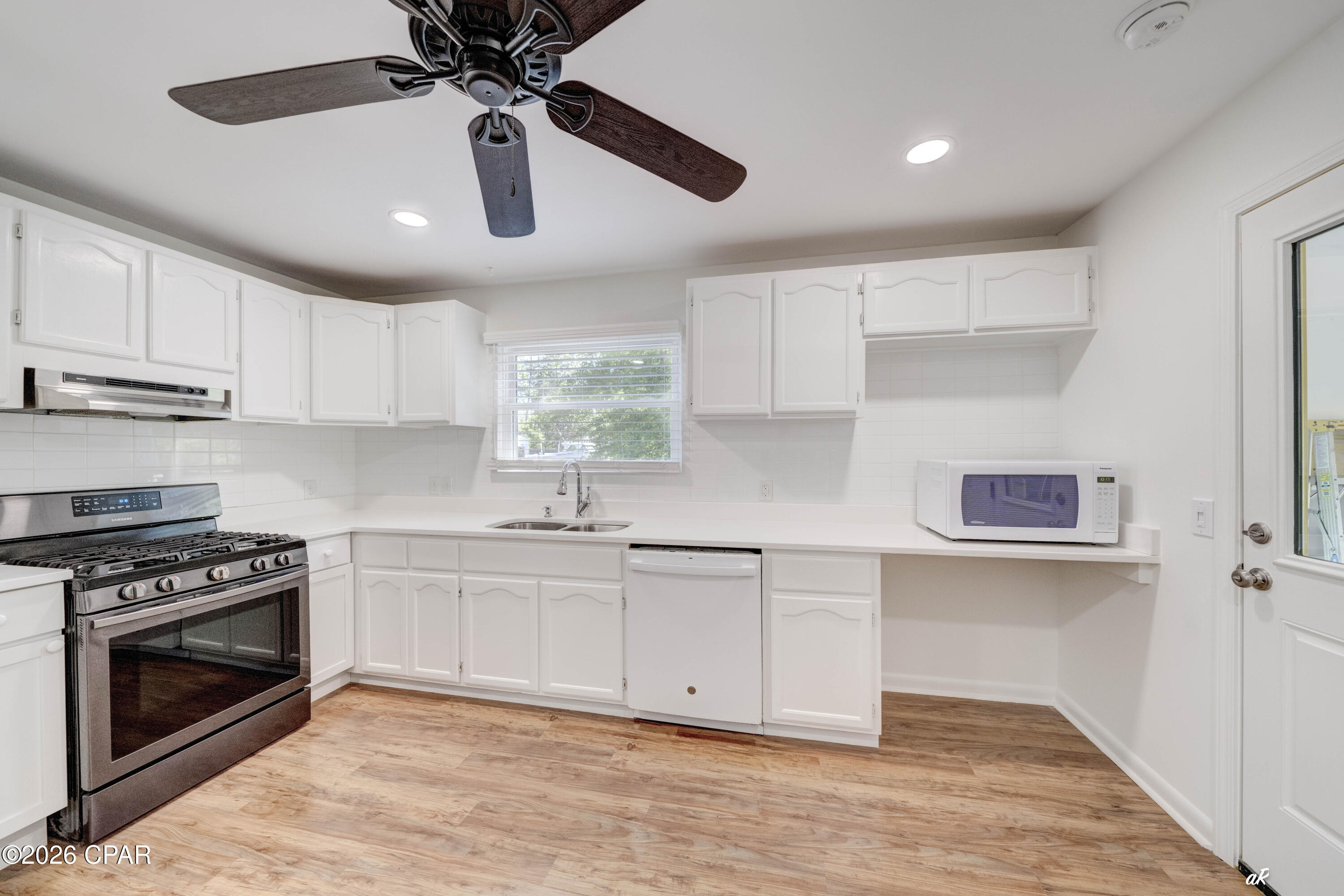 Image 14 For 2511 Commander Road