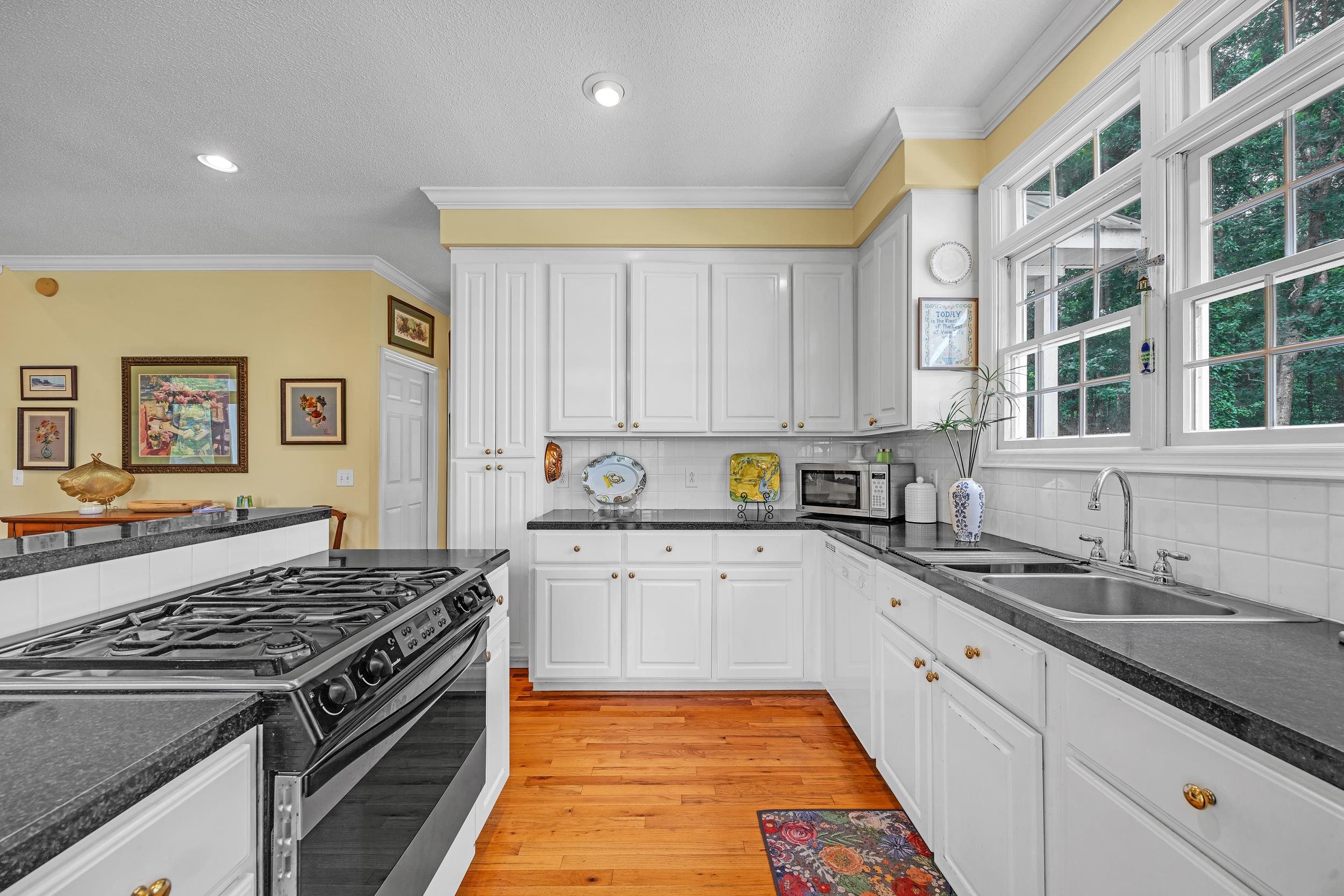 3231 Center Rd. 
