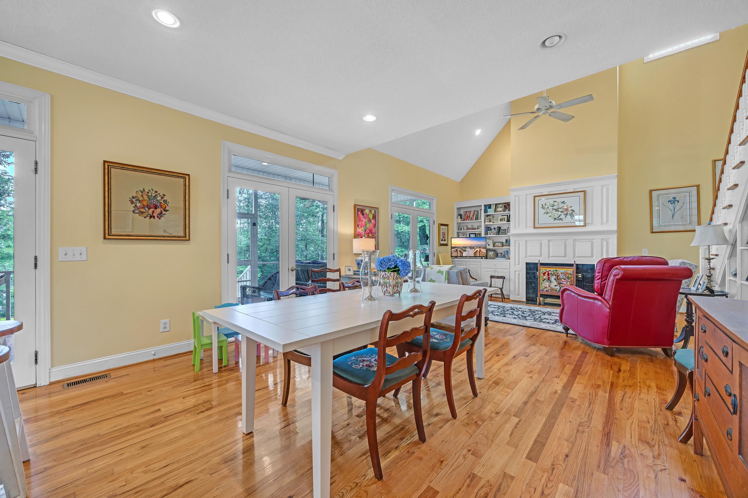 3231 Center Rd. 