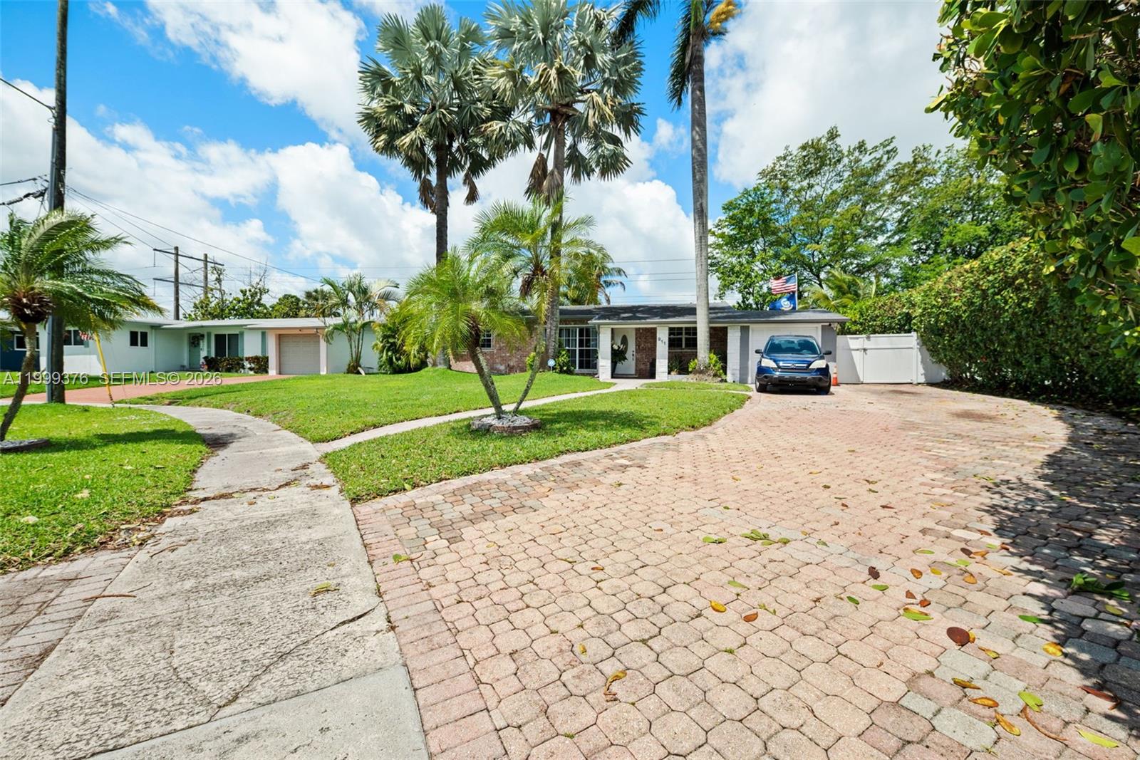Lauderdale Golf Estates