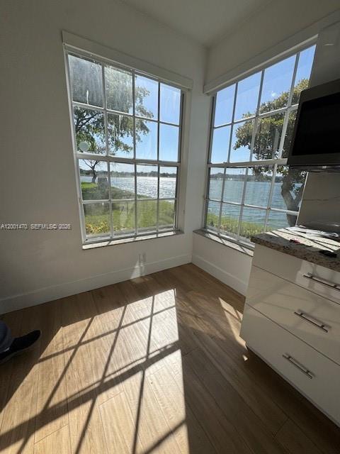 Stunning waterfront exterior at 14621 Balgowan Rd - Townhouse in Miami Lakes