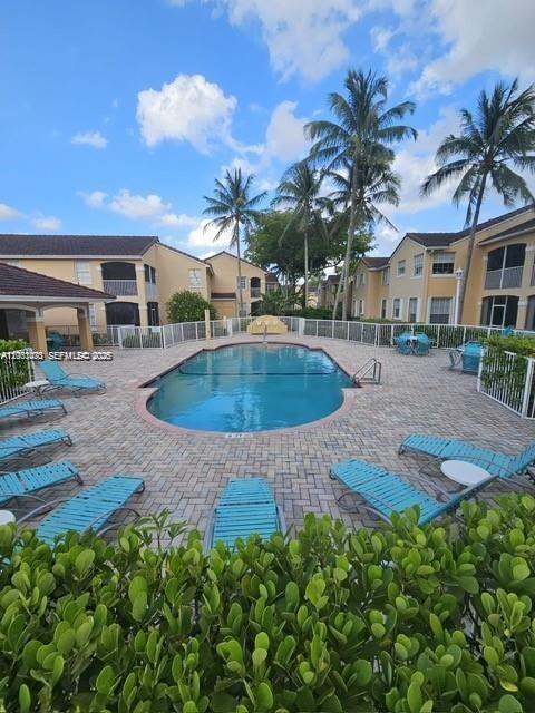 Waterfront views and dock access at 14621 Balgowan Rd - Townhouse in Miami Lakes