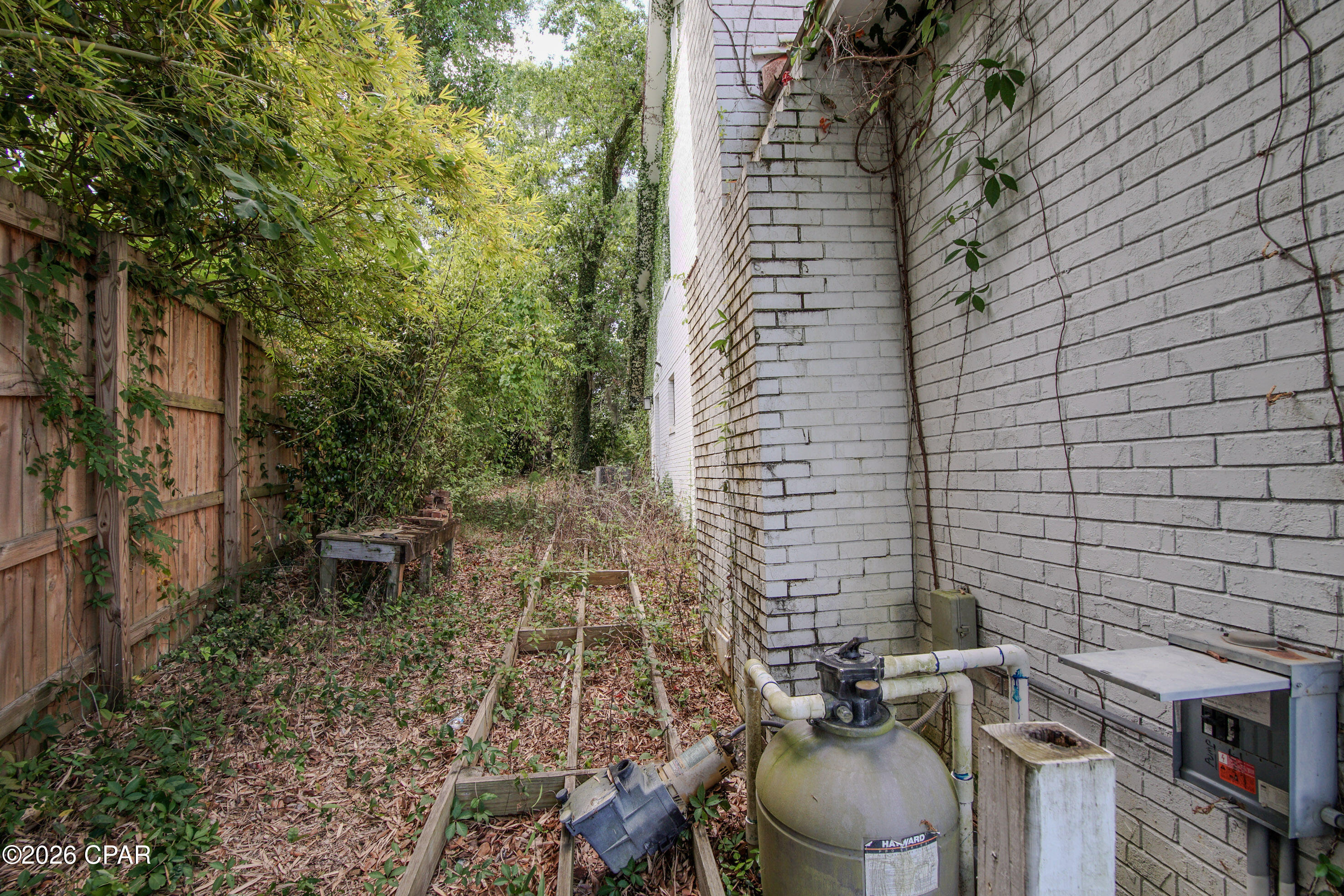 Image 39 For 9900 Highway 2301