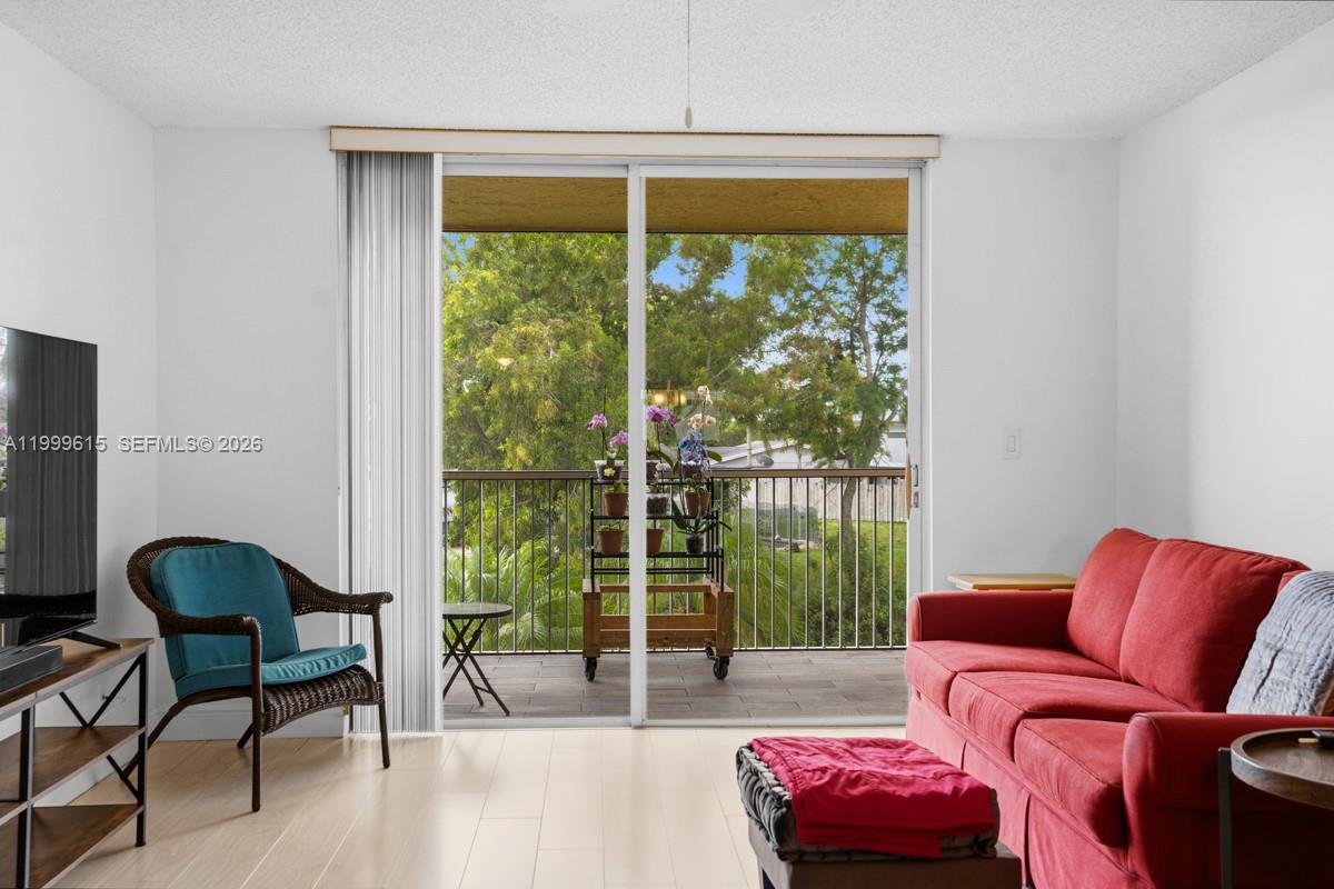 Royal Park Gardens Iii-M