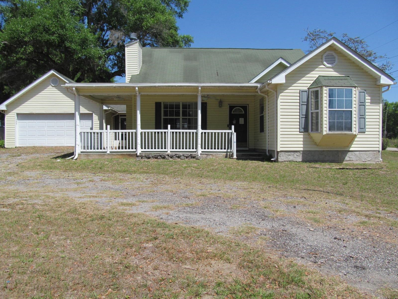 20  Perry Lane , Havana, FL, 32333