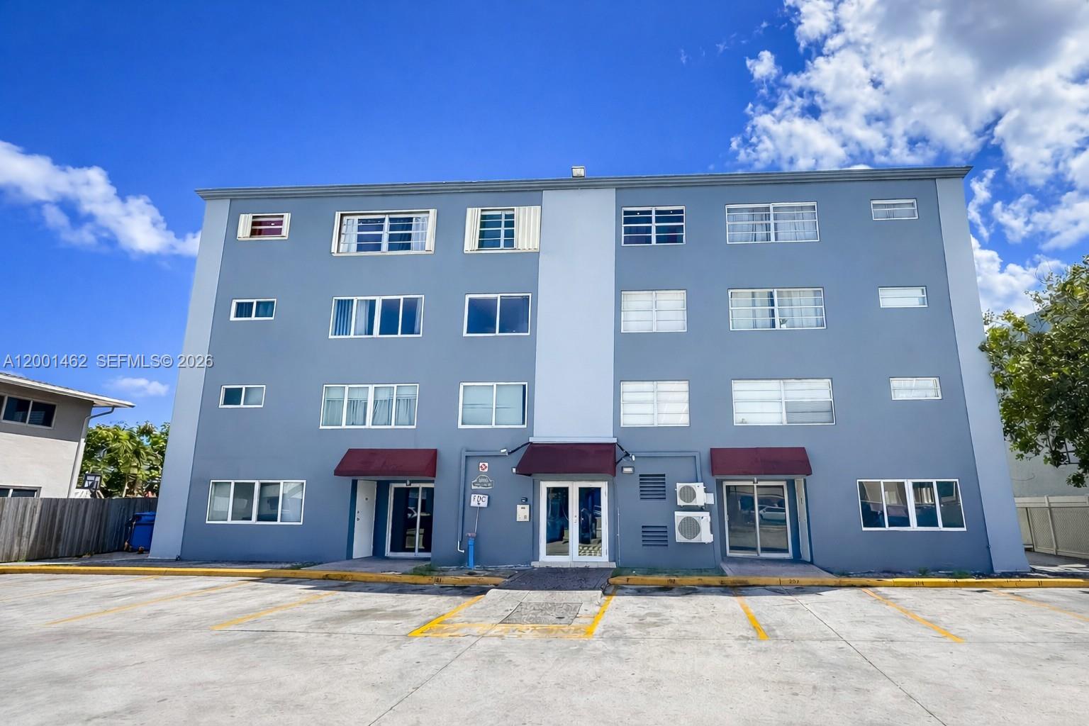 Sommerset Condominiums