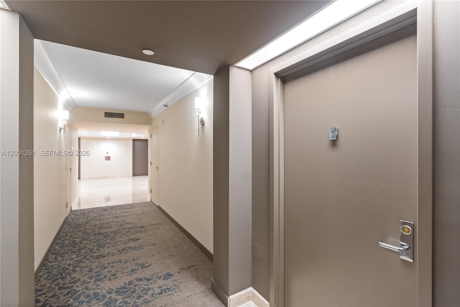 Mystic Pointe Tower 600 C