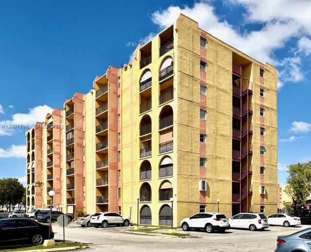 Sunset Villas No 3 Condo-