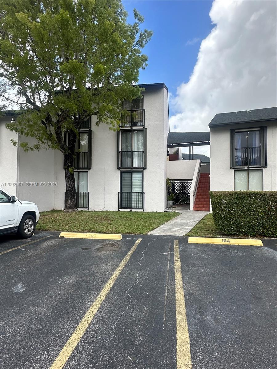 Lynbrook Court Condo Ph I