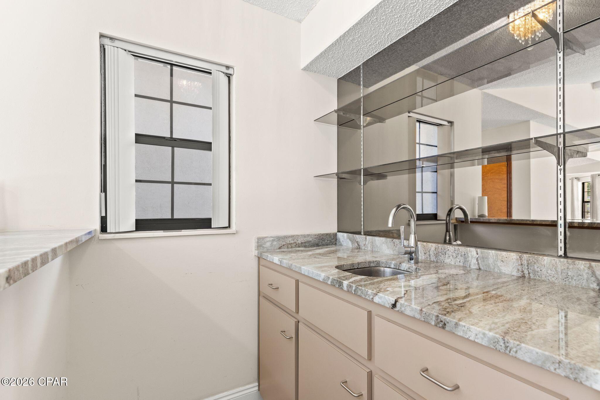 Image 19 For 2199 Sunny Hills Boulevard