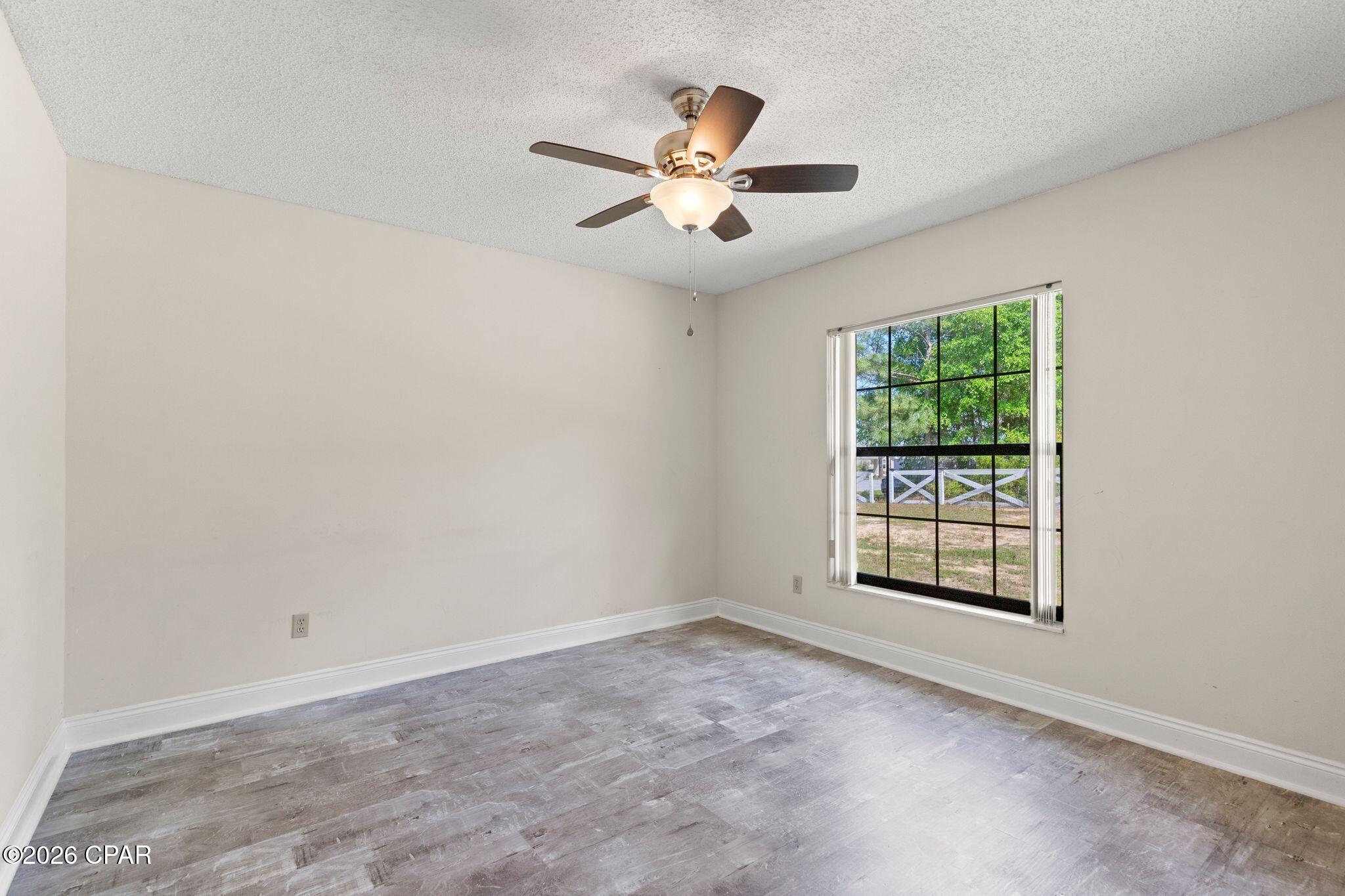 Image 22 For 2199 Sunny Hills Boulevard