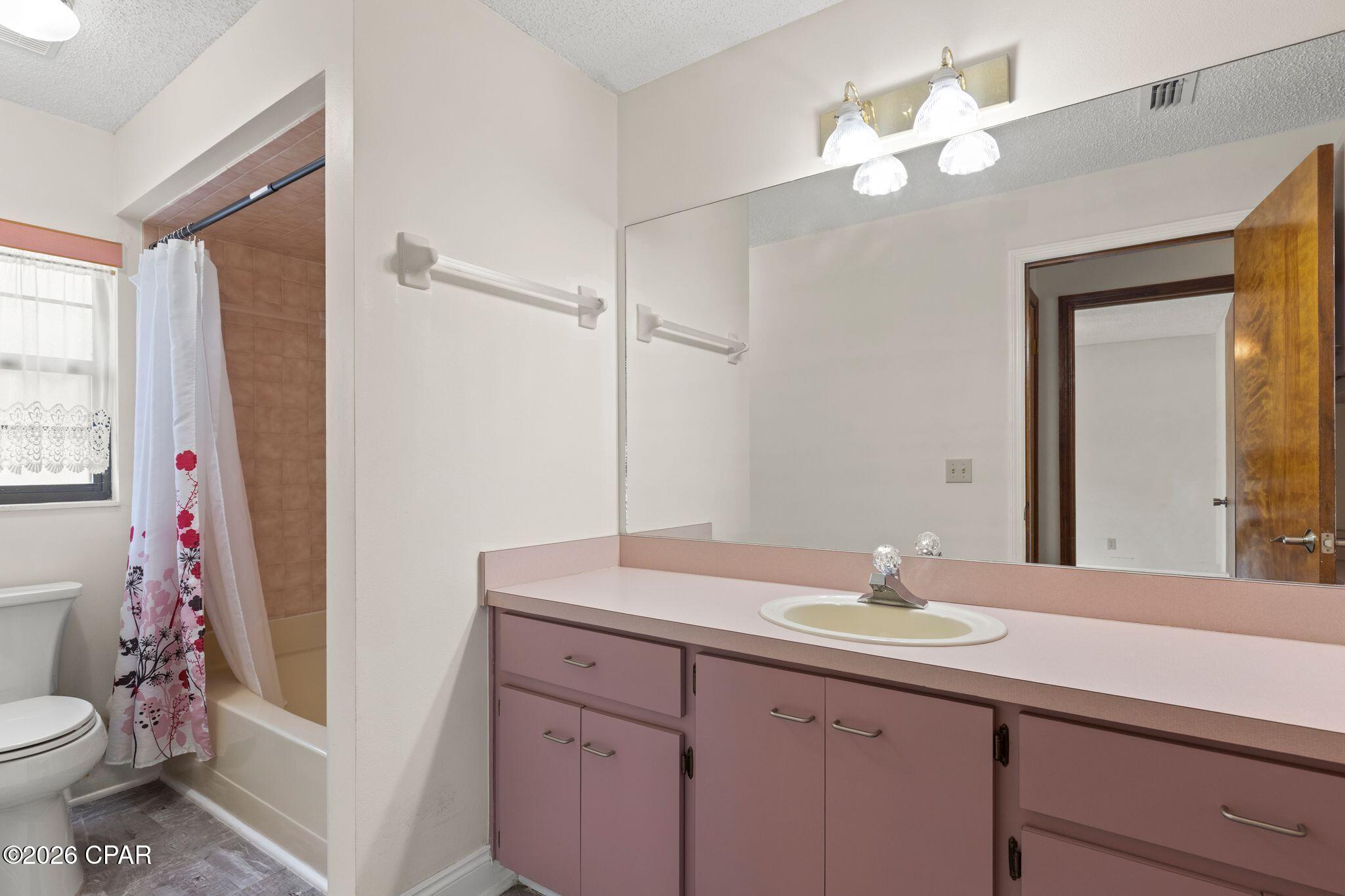 Image 24 For 2199 Sunny Hills Boulevard