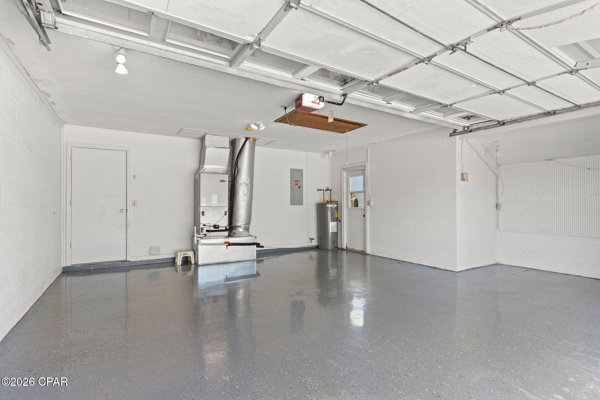 Image 33 For 2199 Sunny Hills Boulevard