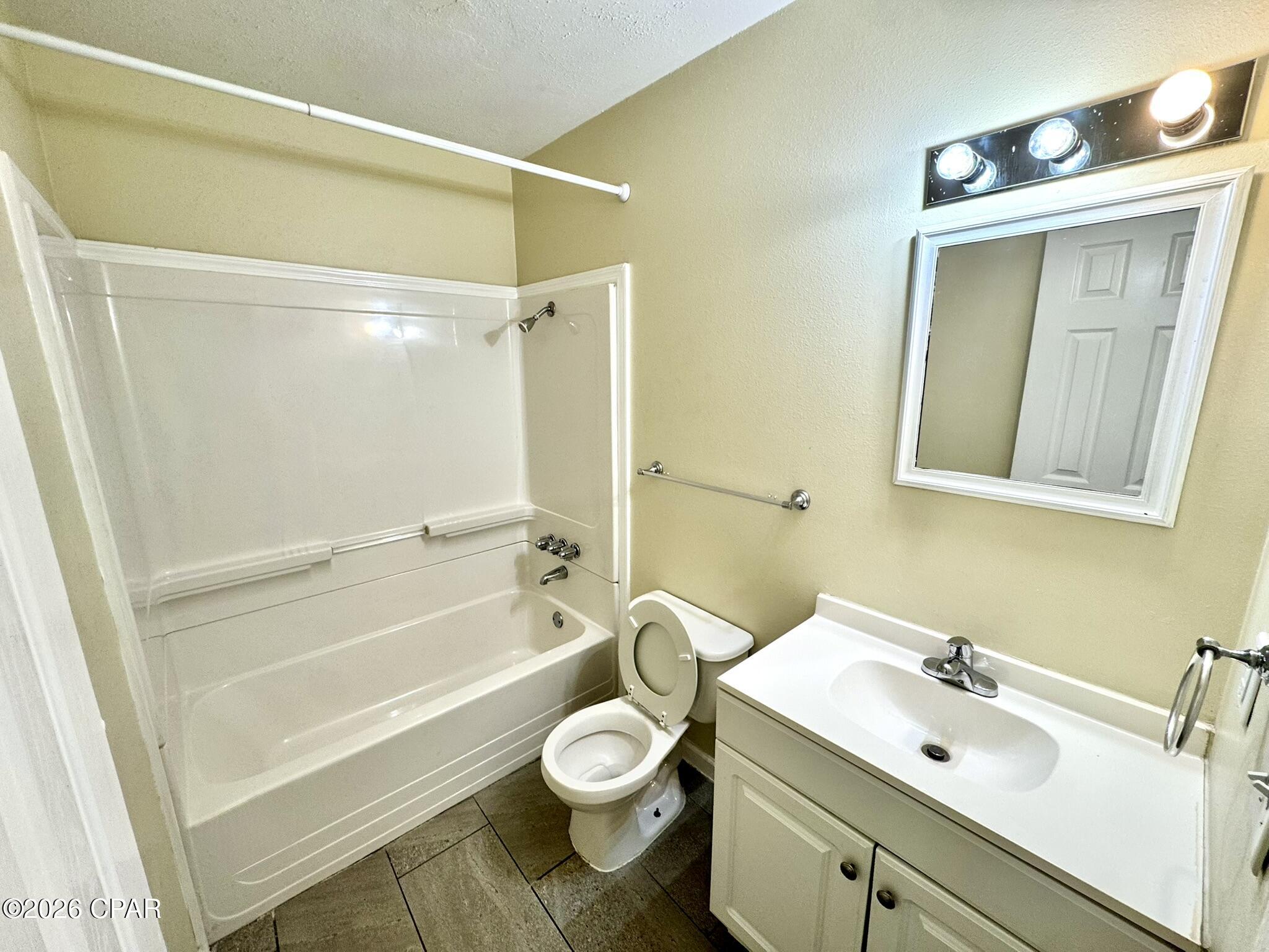 Image 5 For 4006 11th Street F