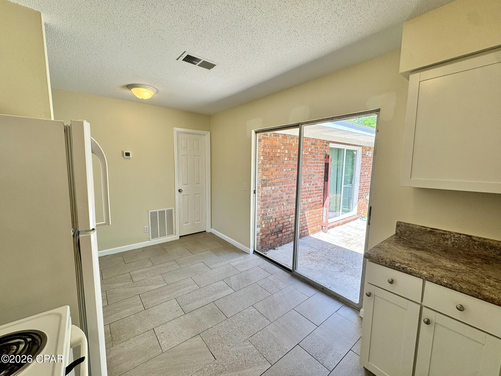 Image 7 For 4006 11th Street F