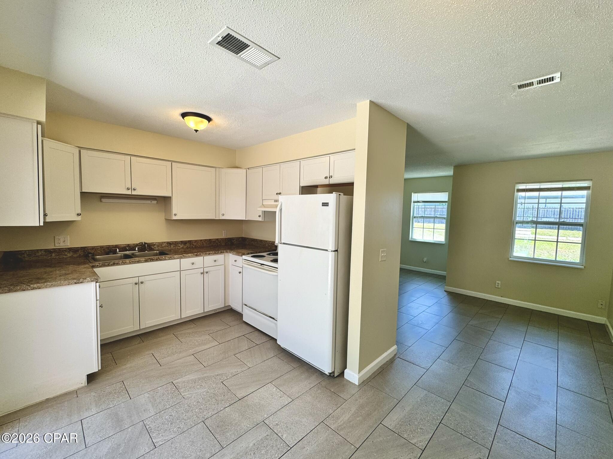 Image 8 For 4006 11th Street F