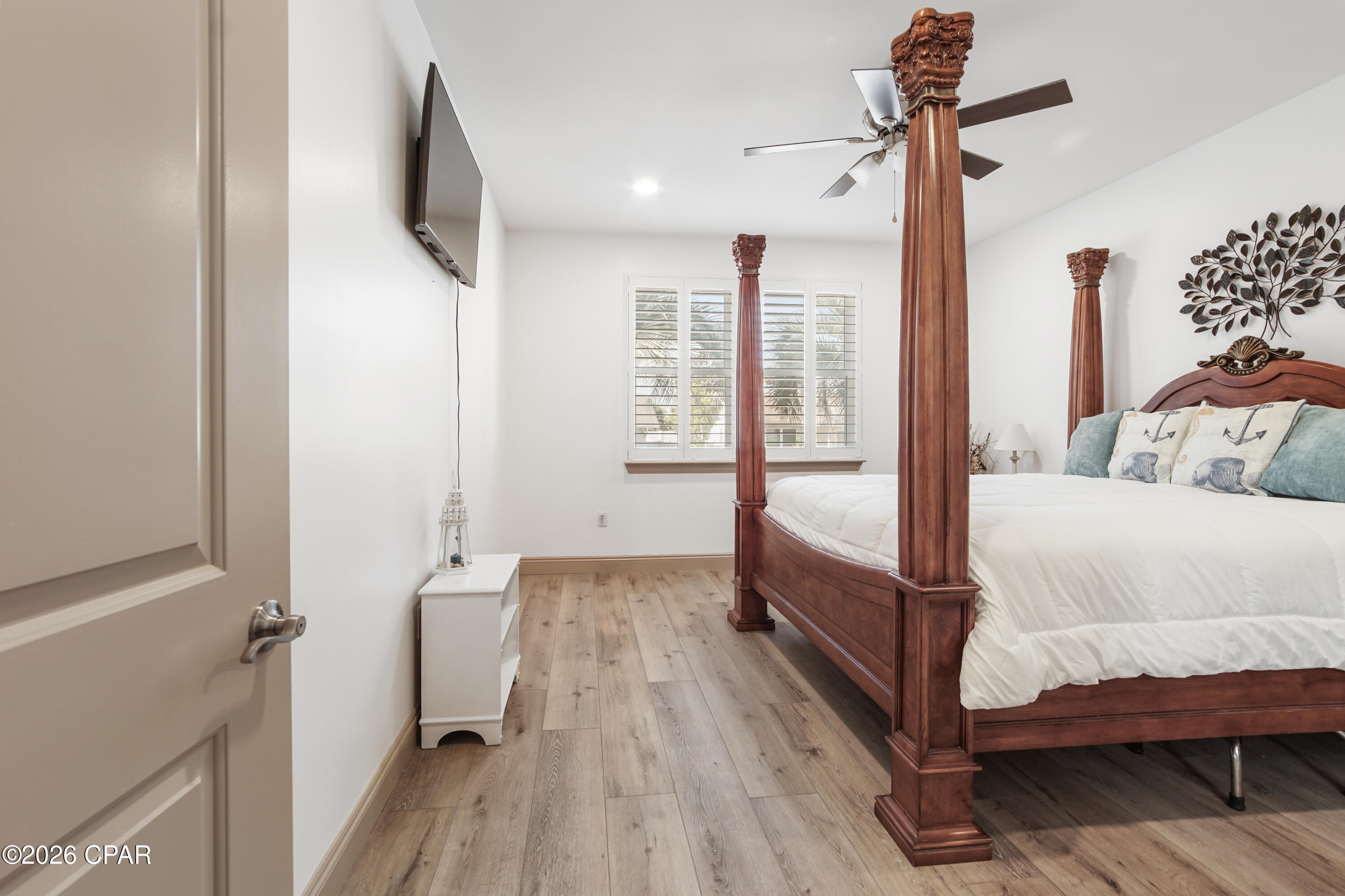 Image 7 For 20002 First Avenue