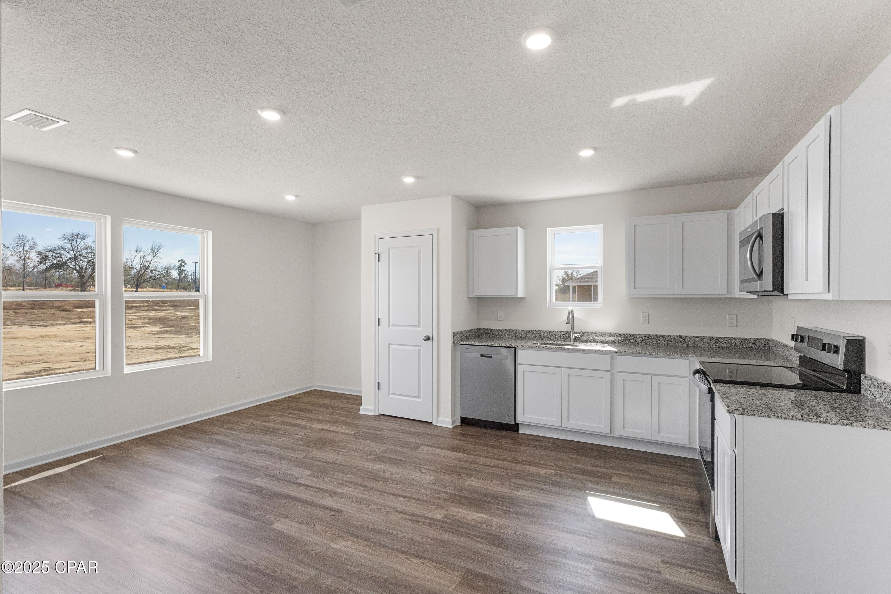 Image 6 For 8037 Grebe Street