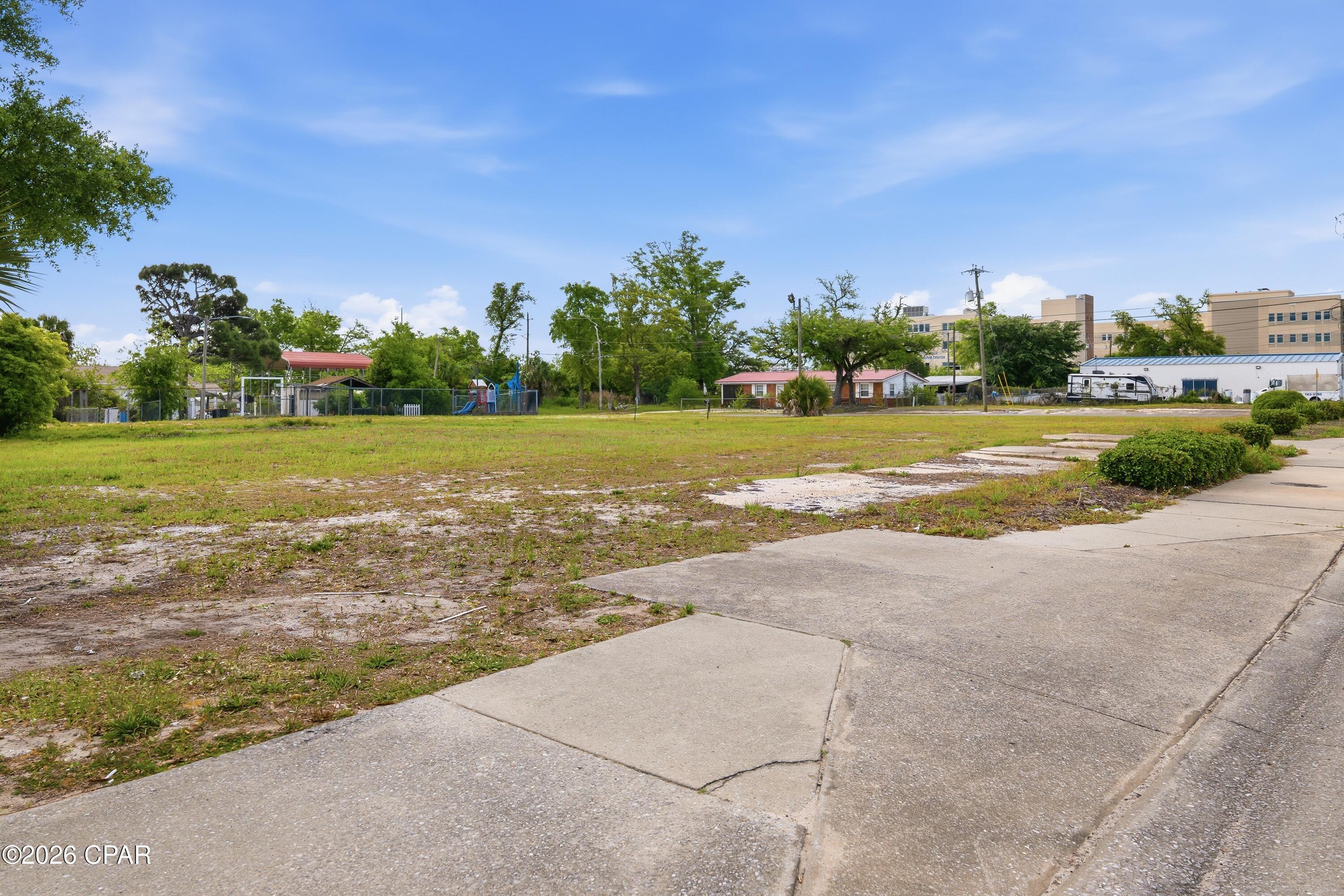 Image 4 For 726 Mlk Boulevard