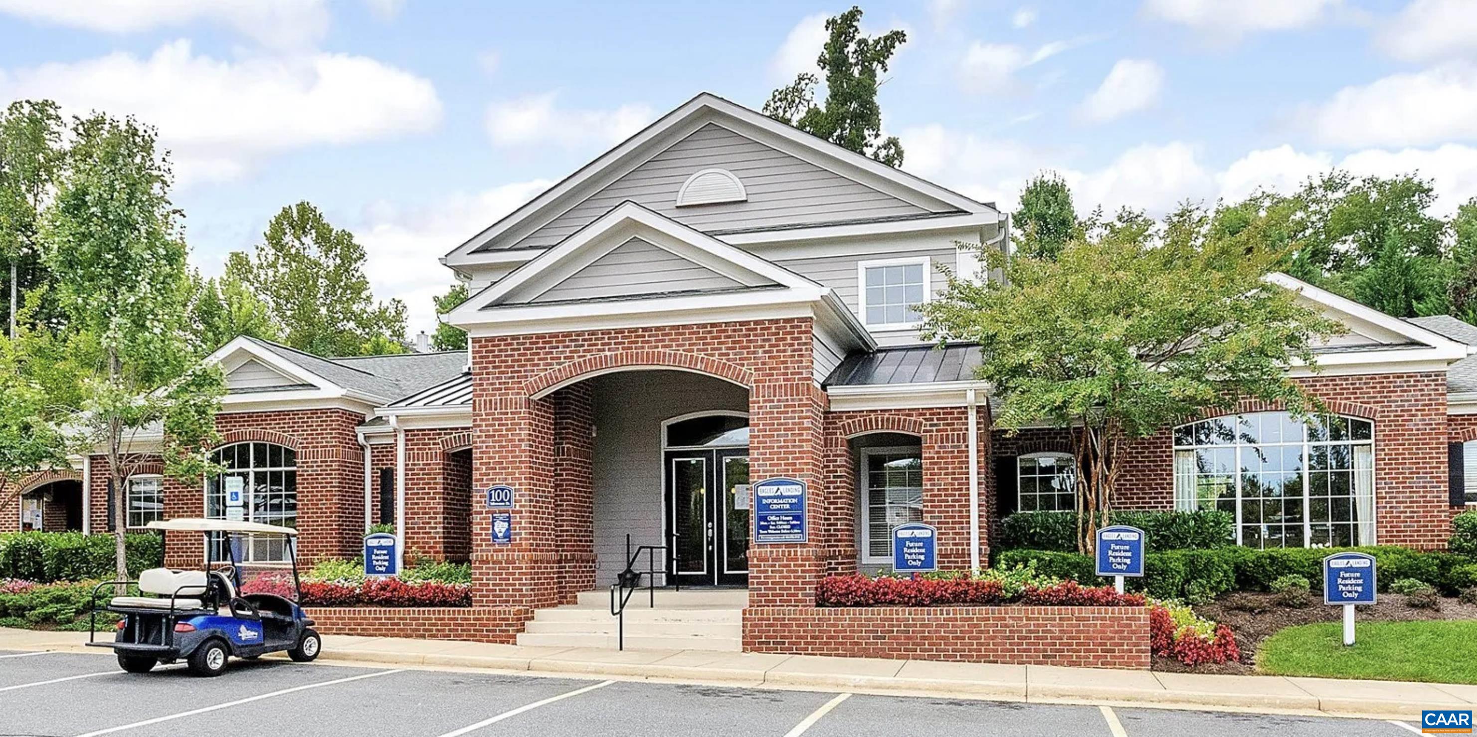 192 YELLOWSTONE DR exterior