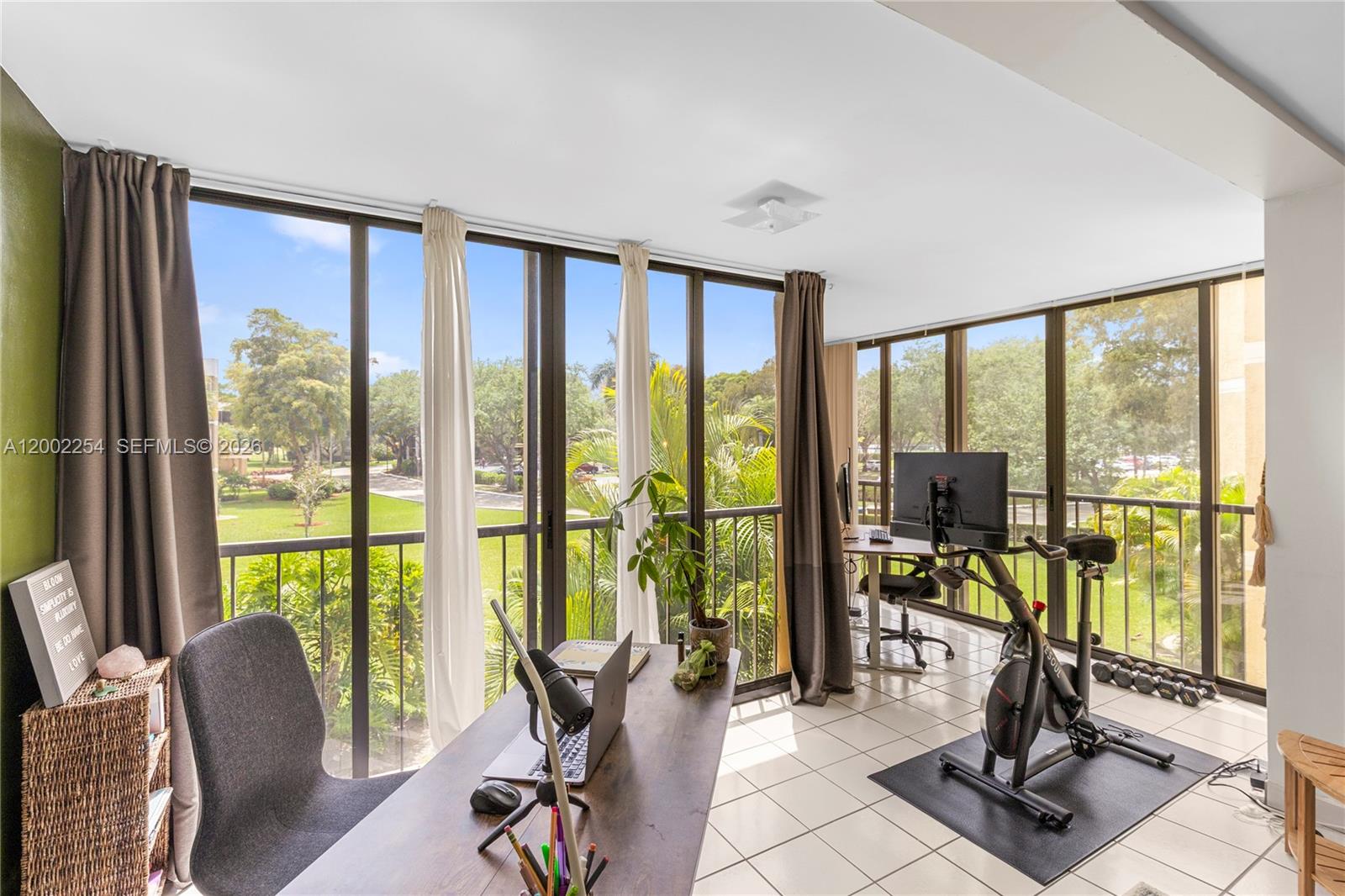 Bldg 5 Of Country Club Ap