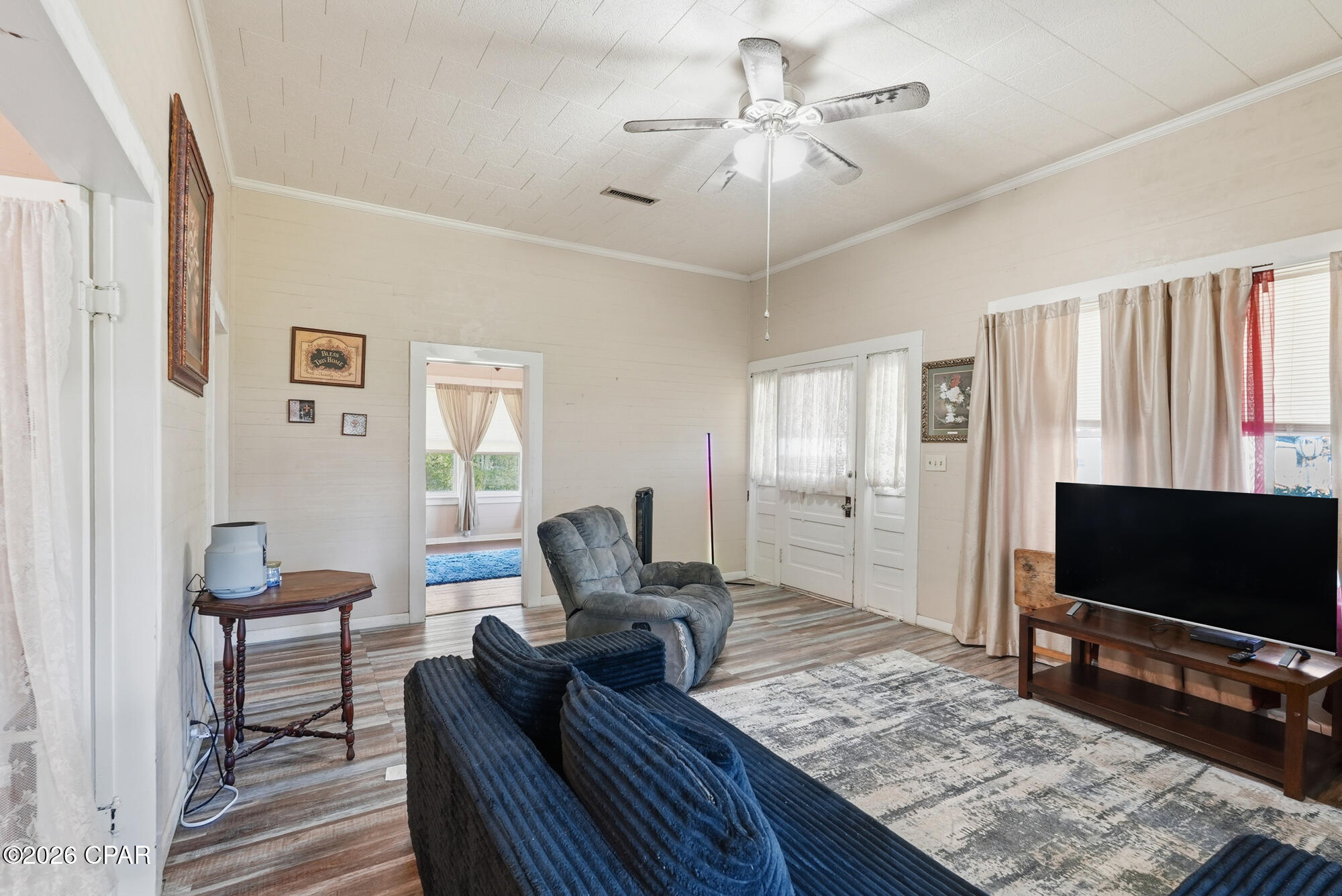 Image 12 For 409 Depot Street