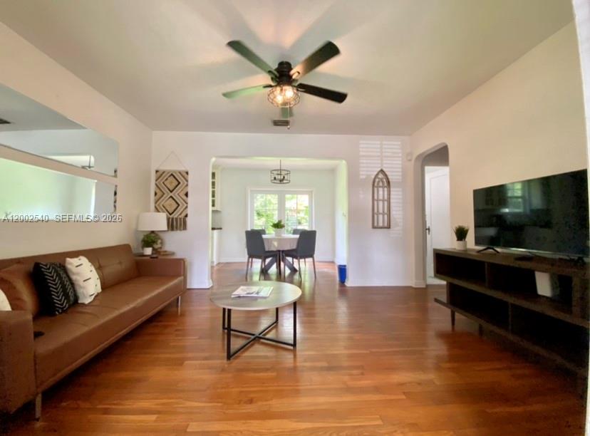 Property photo # 9