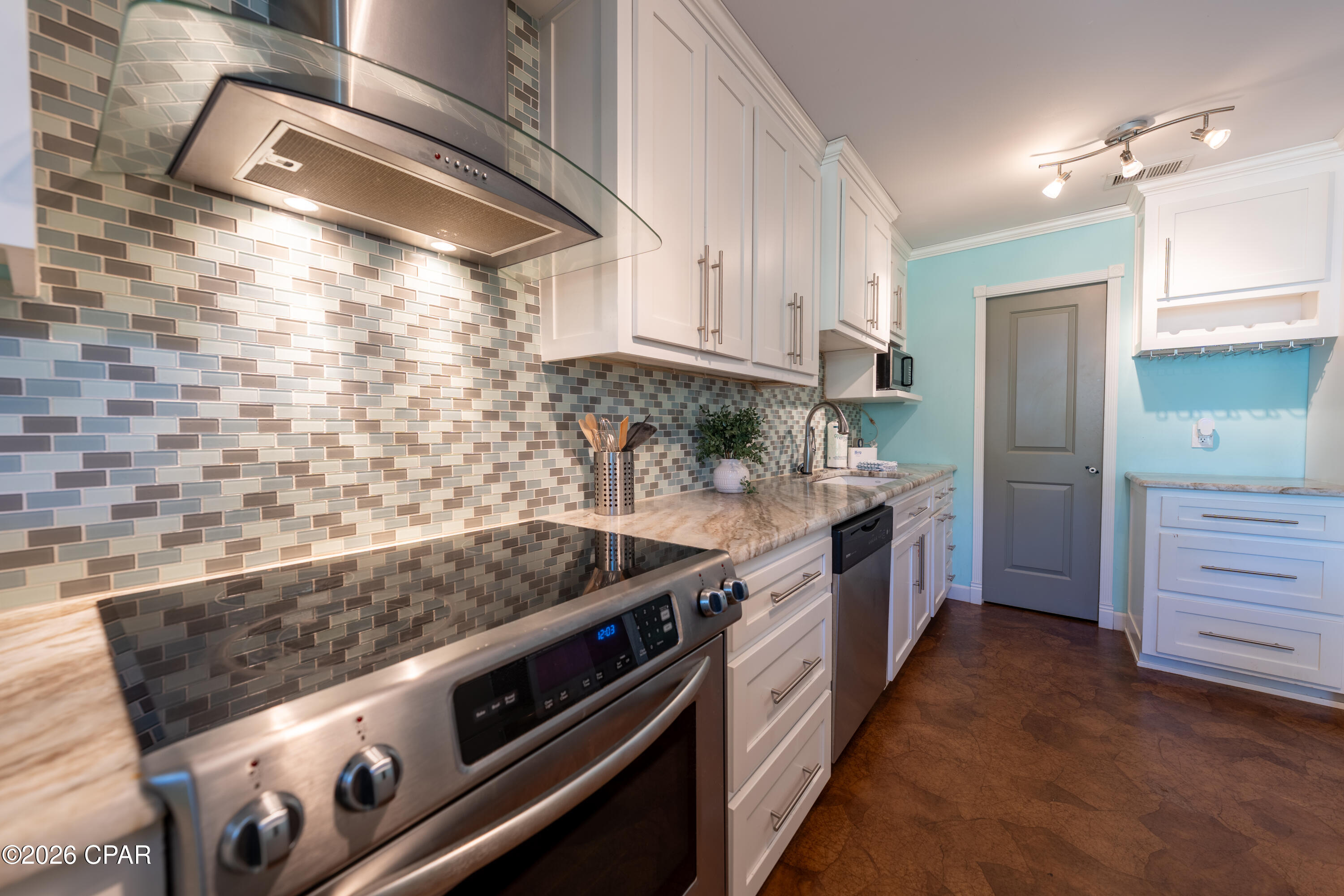 Image 7 For 3816 Quarts Street D