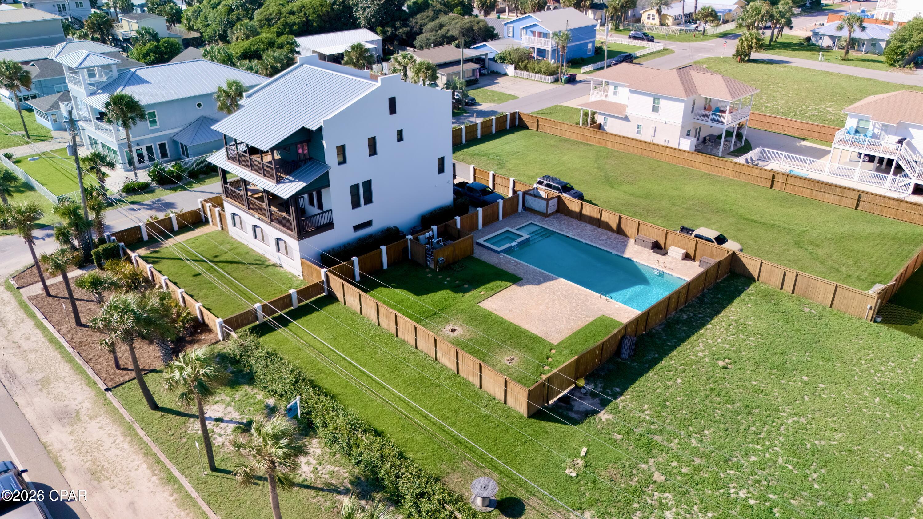 13706 Front Beach Road, Panama City Beach, FL 32413 thumbnail, photo 12 of 19