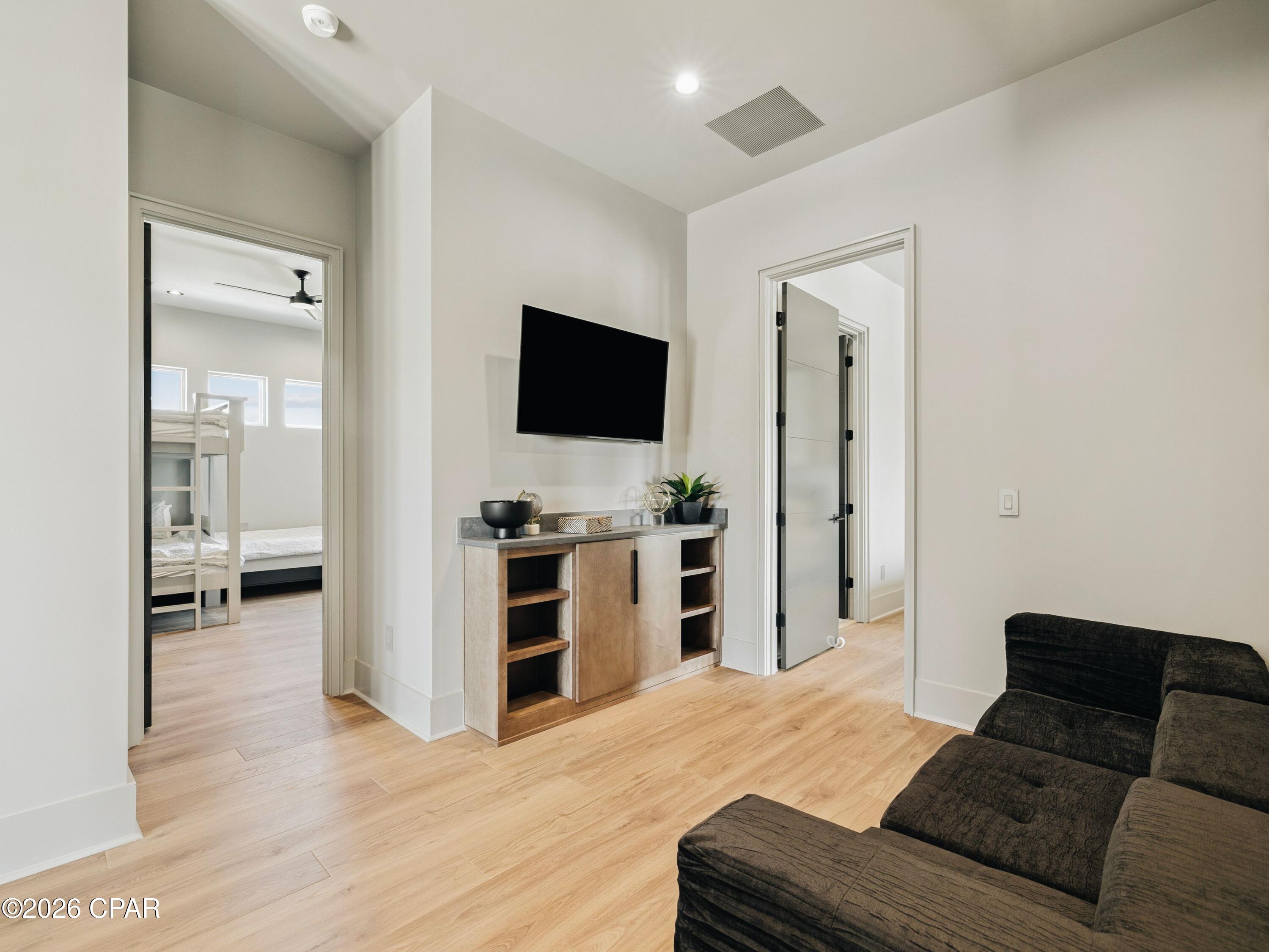 Image 27 For 21804 Sunset Avenue