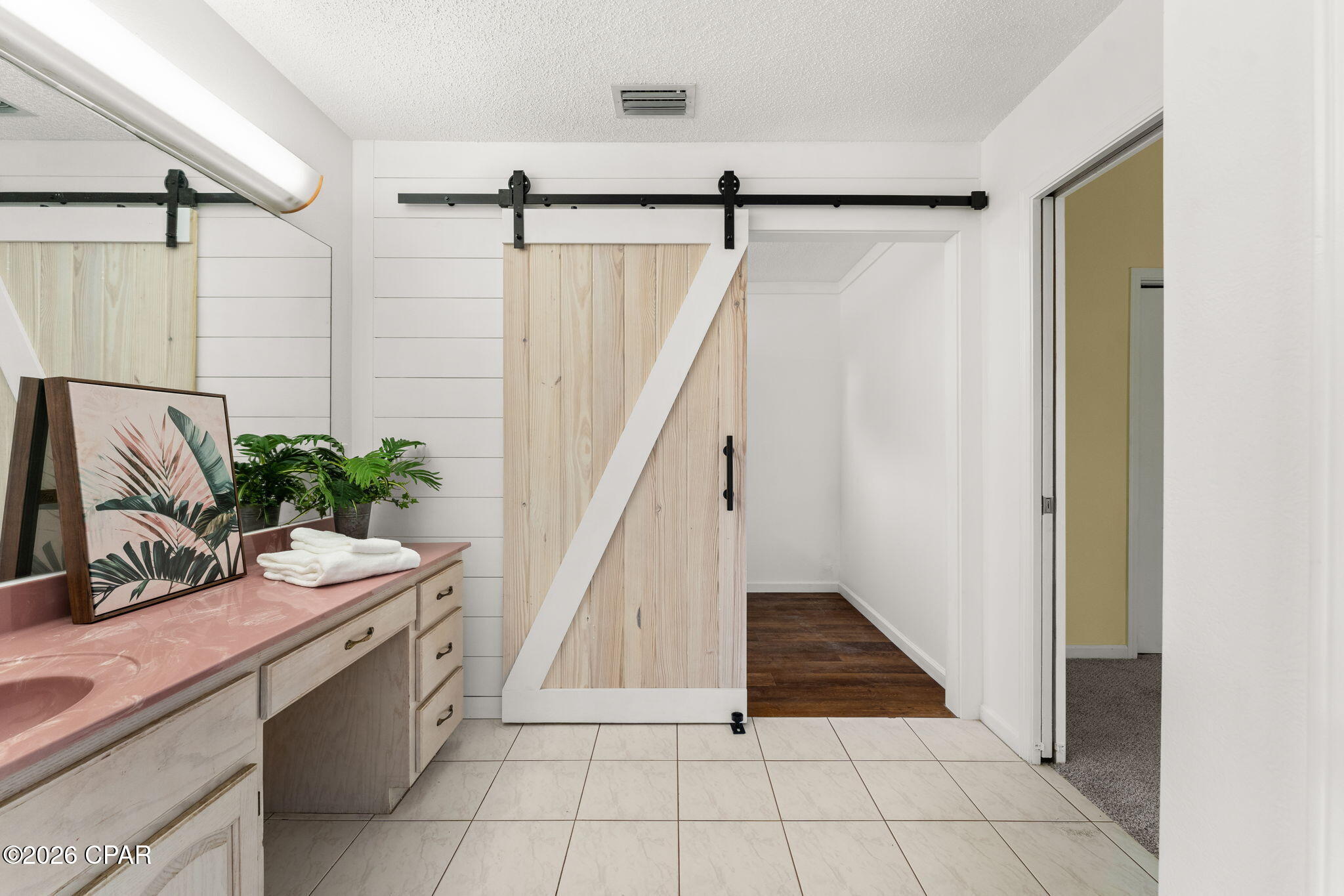 Image 29 For 902 Laurel Oak Lane