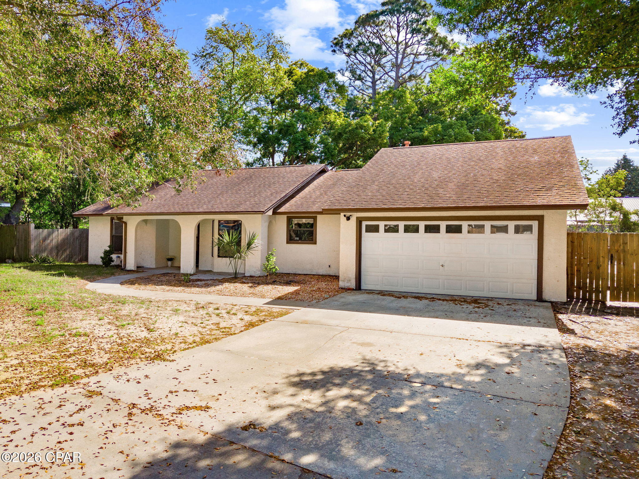 Image 3 For 902 Laurel Oak Lane