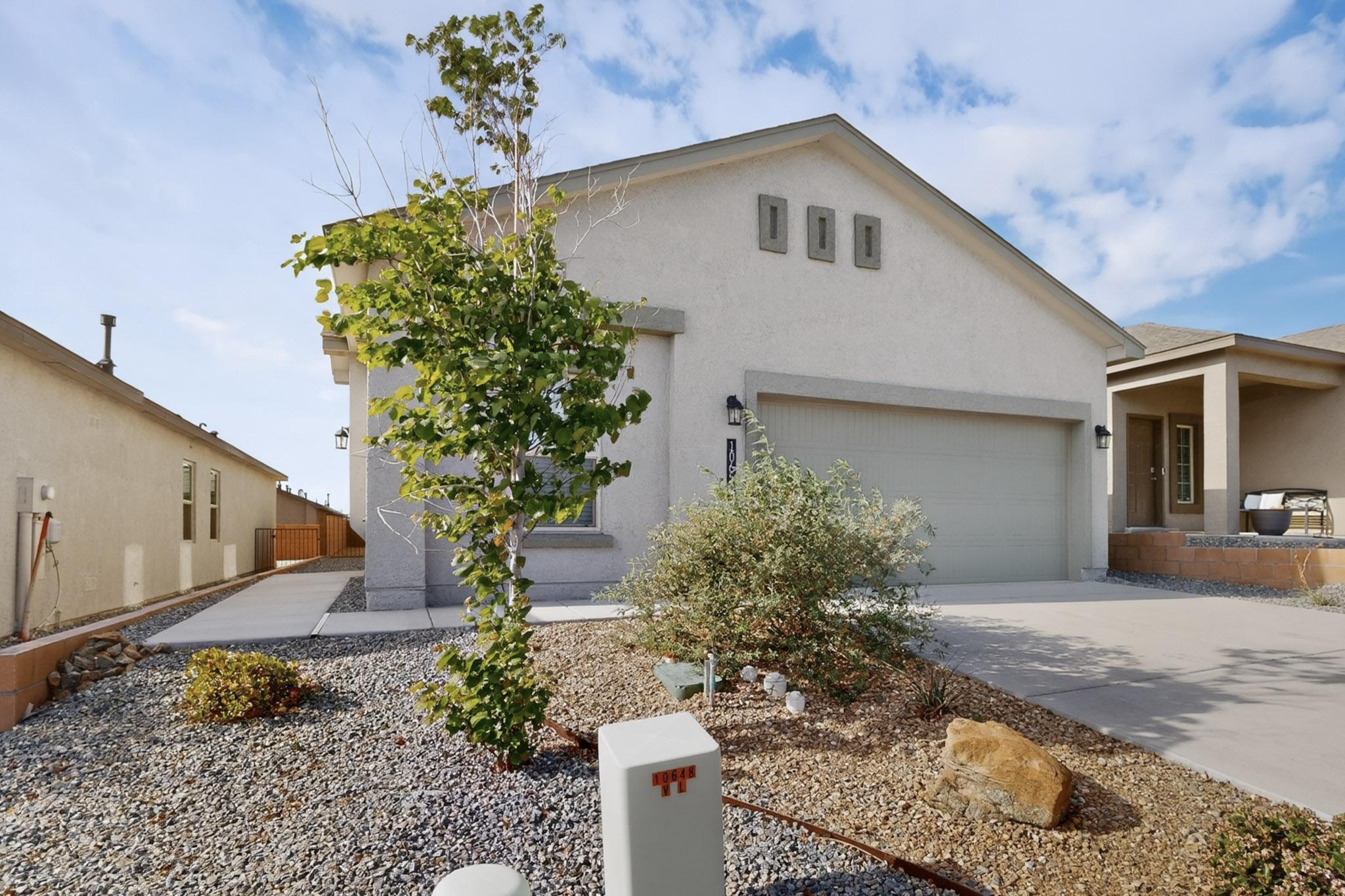 Homes for sale in Albuquerque, NM | 10654 Valedon Ln Sw, Albuquerque, NM 87121 | MLS# 1101857