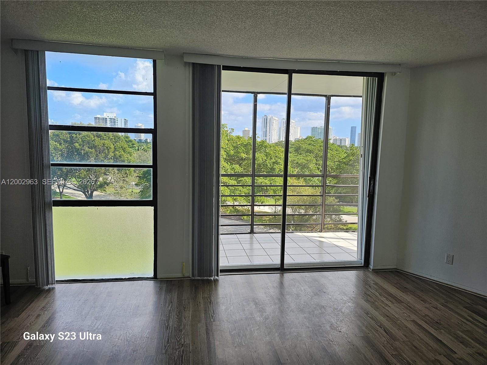 Biscaya IV Condo