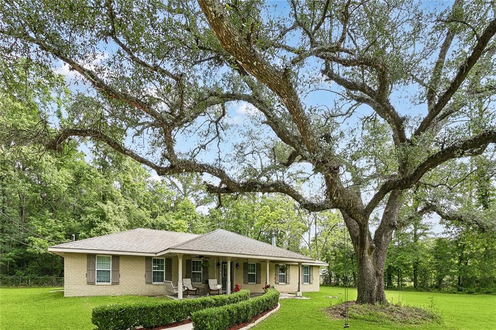 Photo 2 of Single family home for sale at 20321 Highway 22, Ponchatoula, LA 70454 | MLS# 2553586 | Listing updated on 2026-09-02