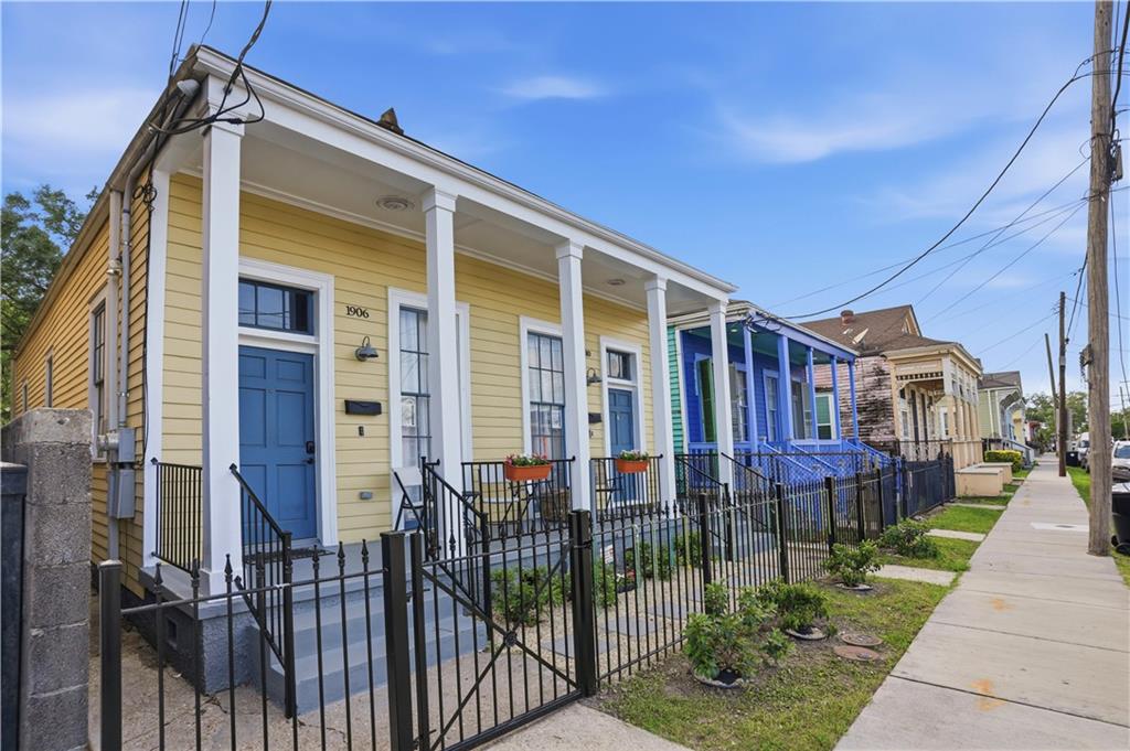 Photo 2 of Multi family home for sale at 1906 10 Josephine St, New Orleans, LA 70113 | MLS# 2553557 | Listing updated on 2026-09-09