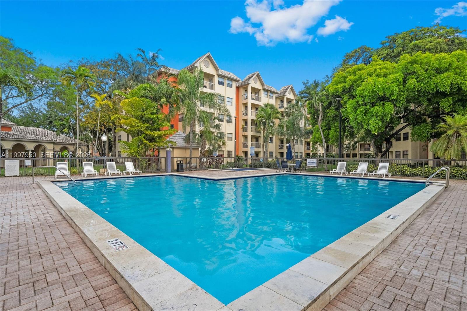 Las Vistas At Doral Condo