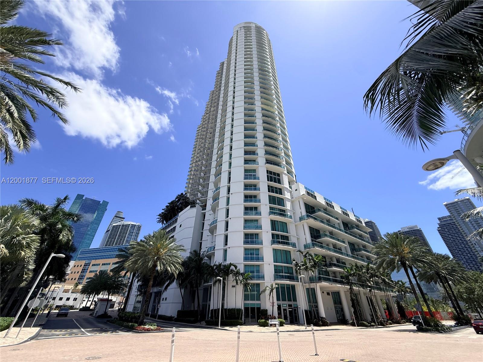 Condo for Sale in Miami, FL