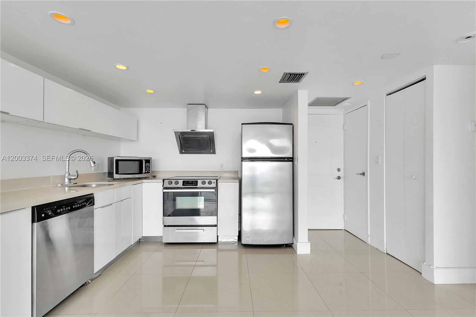 Arlen House East Condo