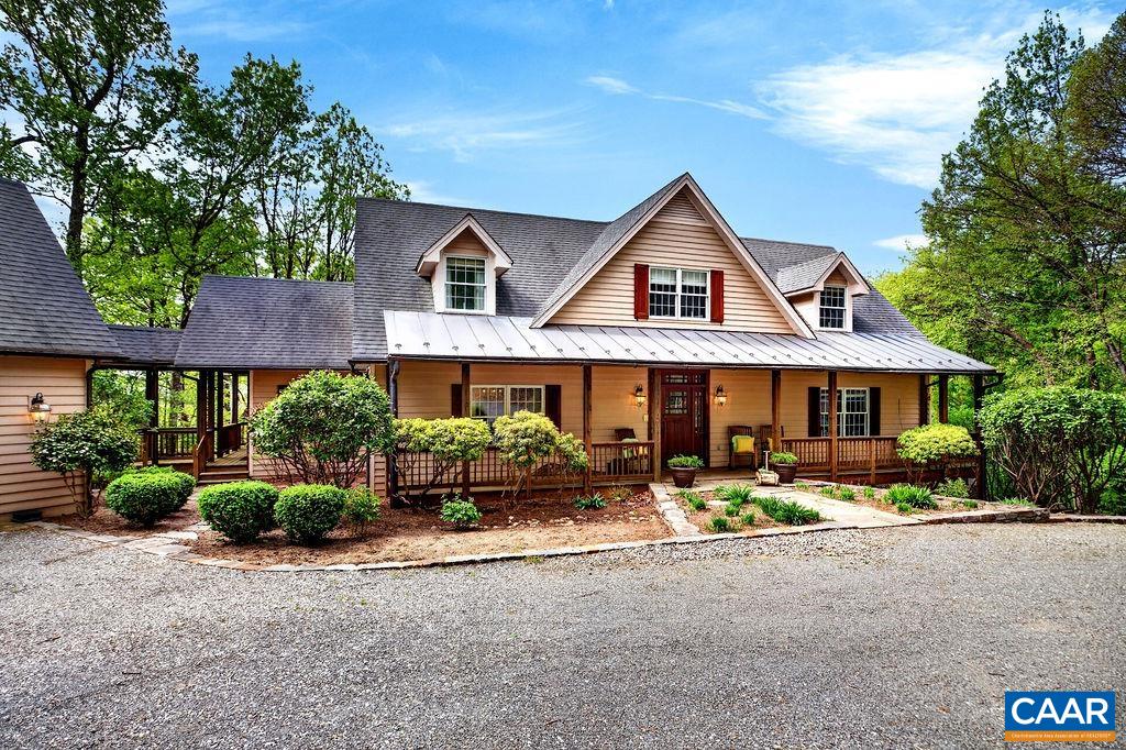 1059 BRYANT MOUNTAIN RD, Roseland, VA 22967