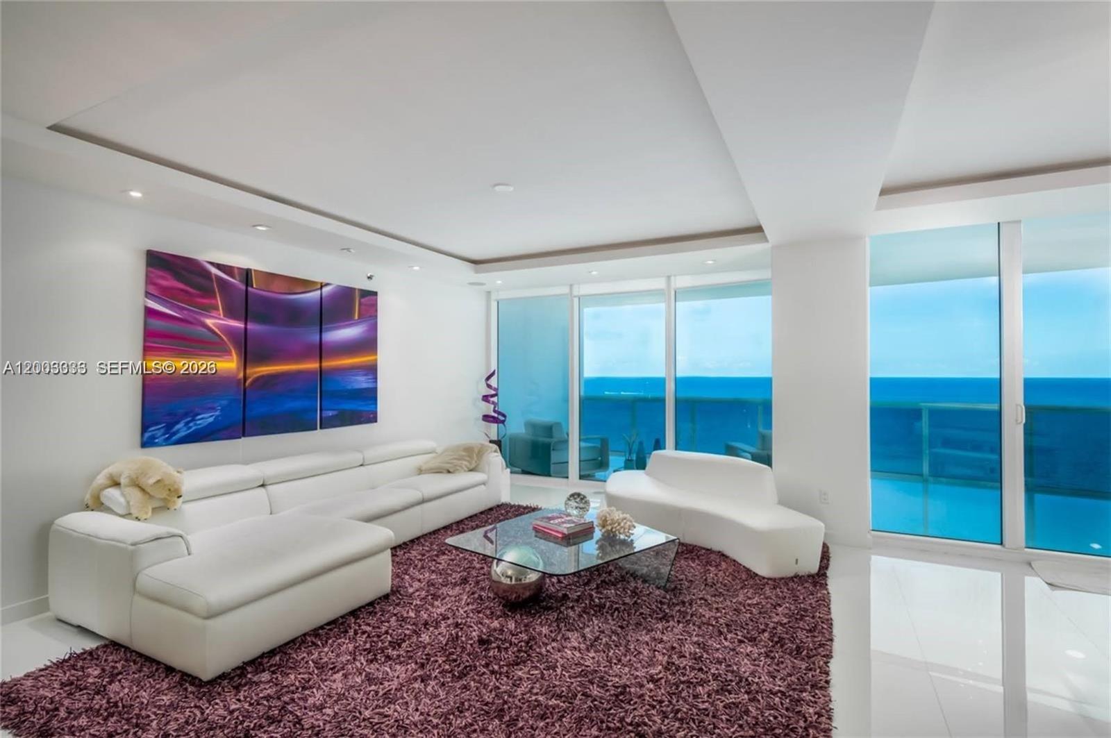 2711 Hollywood Beach Cond
